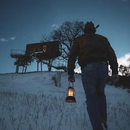 Walden House Casarampi Luxe tent