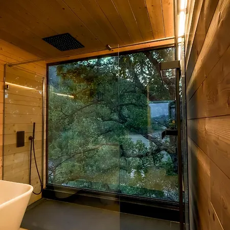 Walden House Casarampi Glamping *