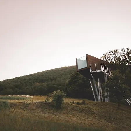 Walden House Casarampi Glamping