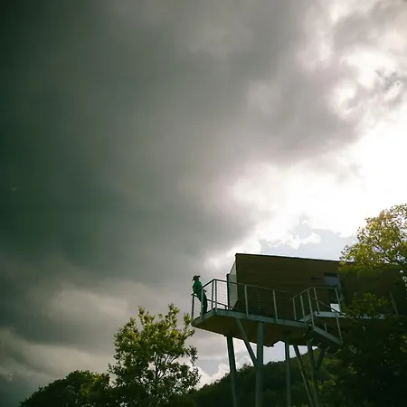 Luxe tent Walden House Casarampi