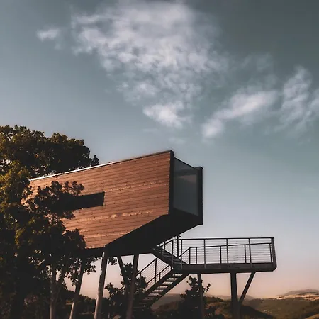 Walden House Casarampi Glamping *