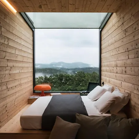 Walden House Casarampi Luxe tent Orsano