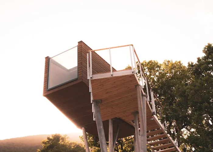 Walden House Casarampi 豪华帐篷